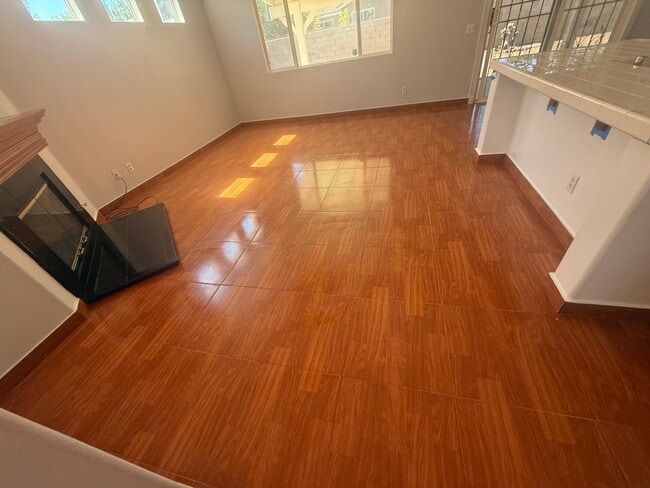 Photo - 1312 Holguin St