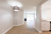 Photo - Spacious 2 Bedroom/2 Bath Apartment in Kor...