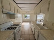 Photo - 635 W 15th St Unit 2