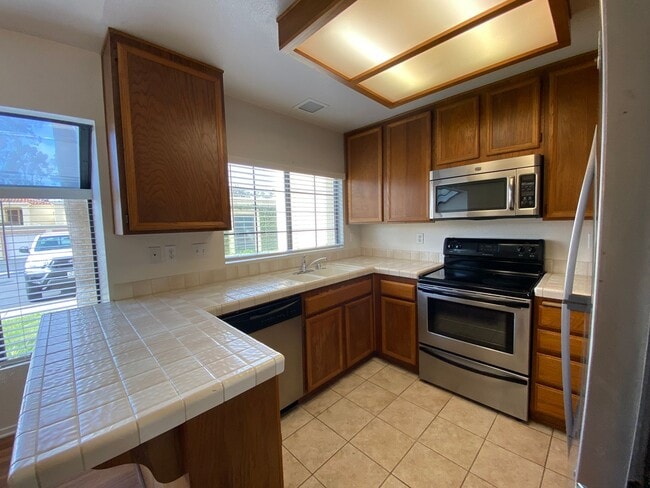 Photo - Spacious Dual-Master Condo!