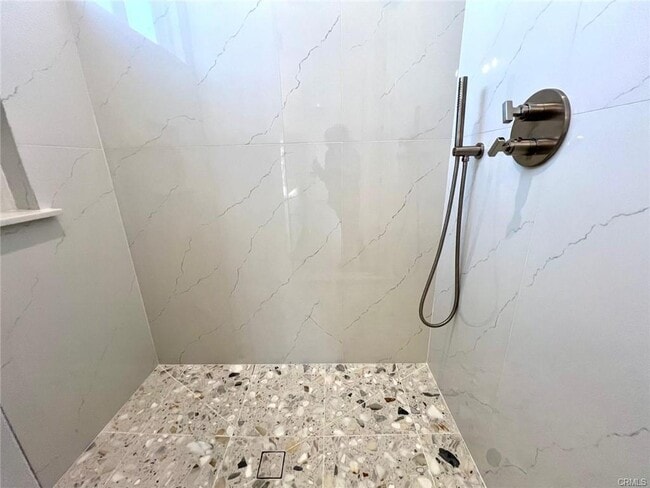 Photo - 323 Flint Ave