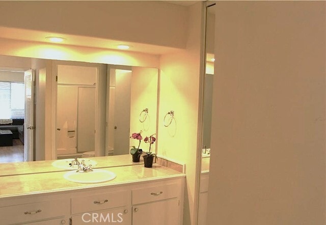 Photo - 165 Streamwood