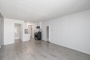 Studio - 400SF - Living Room - Hawthorne Chateau Apartments