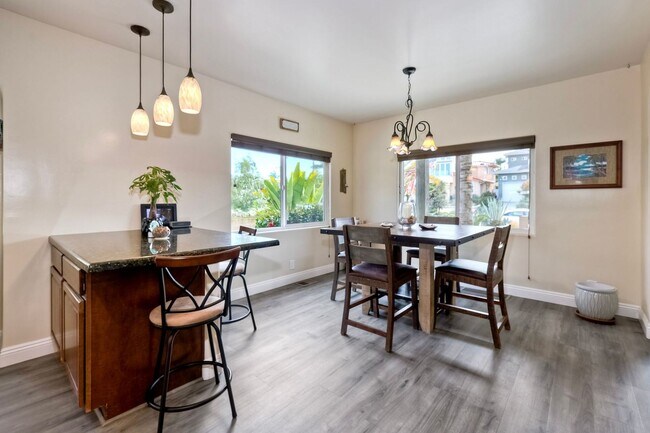 Photo - Exquisite Coastal Living- Ocean Beach