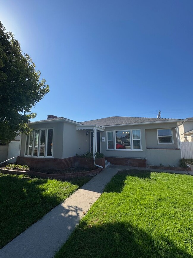 Large 4 bedroom 2 Bathroom for rent - Large 4 bedroom 2 Bathroom for rent House