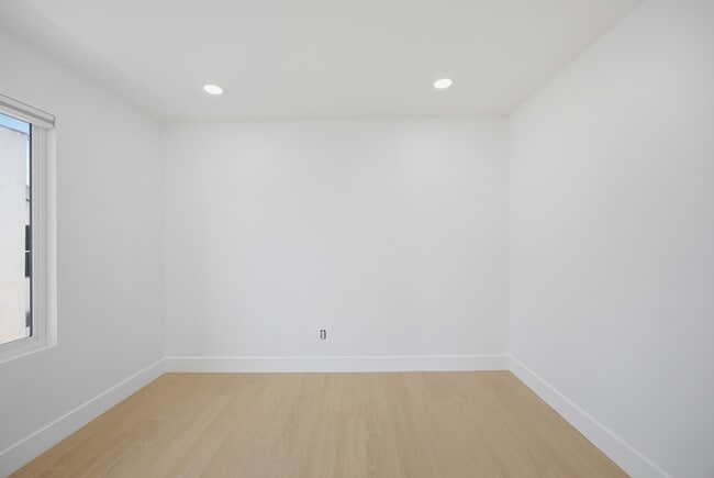 Photo - 1040 Gardena Unit 2