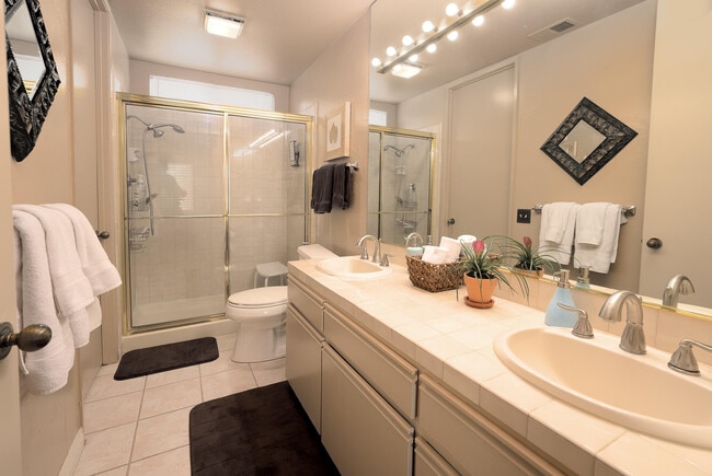 Photo - 67300 W Chimayo Dr