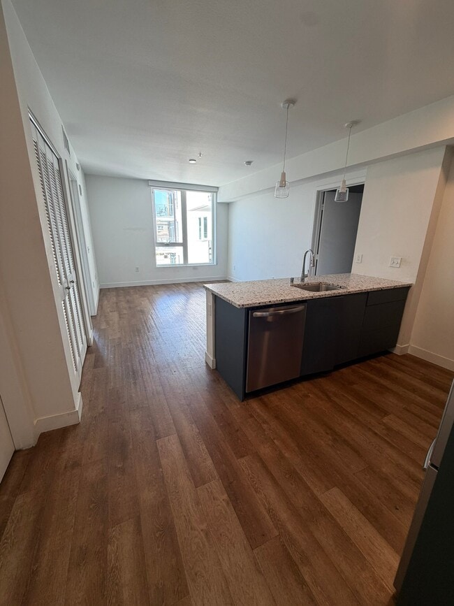 Photo - 2880 James M Wood Blvd Unit 525