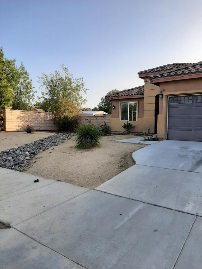 Photo - 1060 Indiangrass Dr