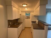 Kitchen - 1401 Venice Blvd Venice Apartments