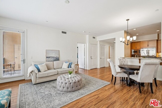 Photo - 4050 Glencoe Ave Condo Unit 320
