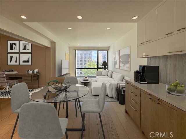 Building Photo - 400 S Broadway Unit 928