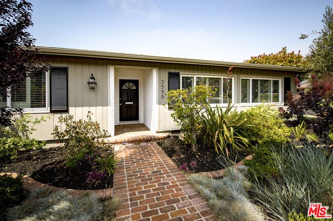 Photo - 3555 Wasatch Ave