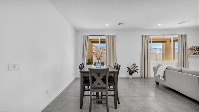 Photo - AVAILABLE NOW!! 3 Bedroom 2 Bathroom UNFURNISED Home with Solar Panels in Skyborne in Desert Hot ...