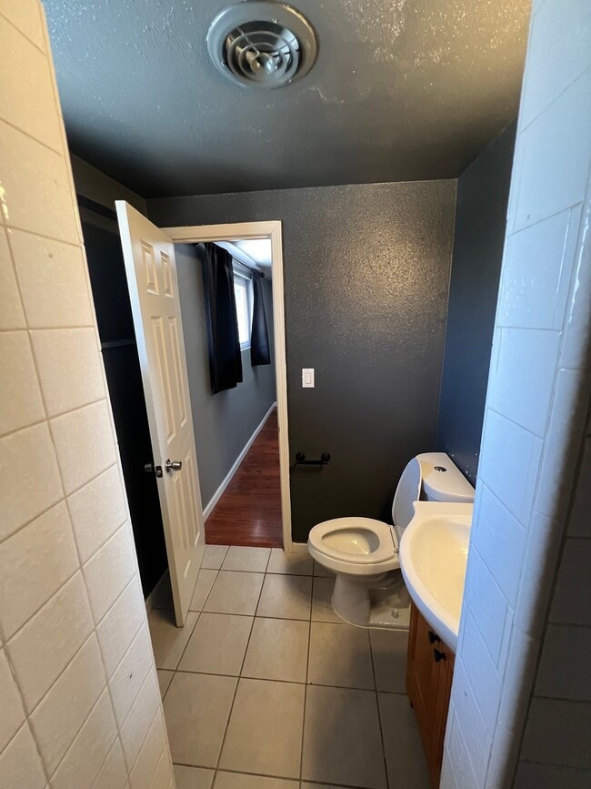 Photo - 700 E Washington Ave