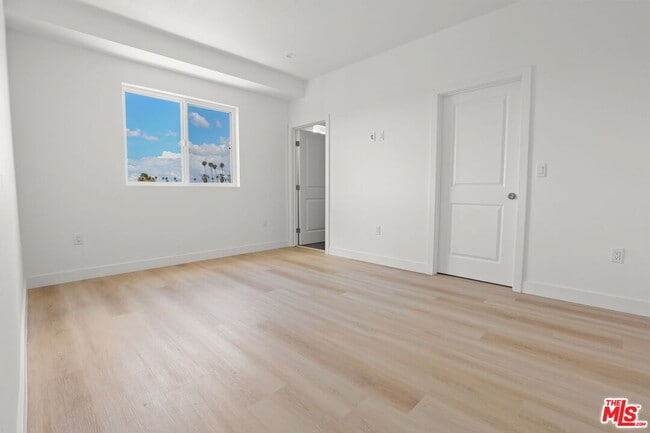 Photo - 1265 Browning Blvd Unit 1/4