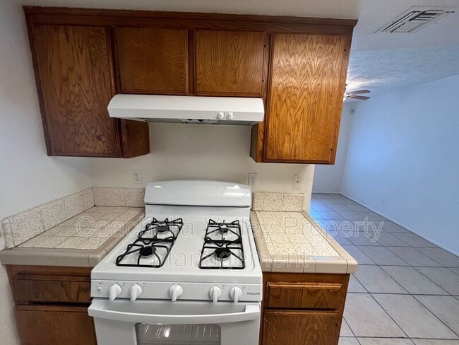 Photo - 66445 5th St