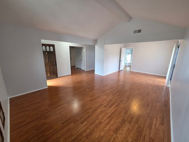 Photo - Stunning Via Verde home!