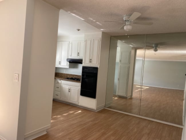 Photo - 5354 Lindley Ave Condo Unit #305