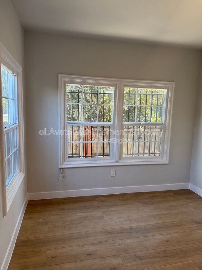 Photo - 1607 W 49th St Unit 1609