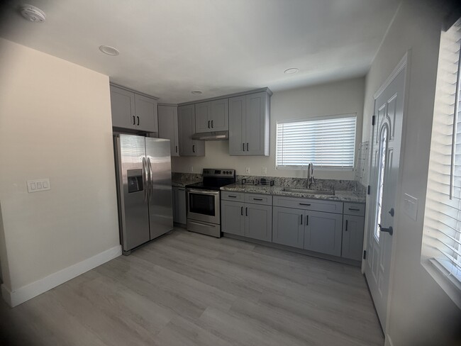 Photo - 6249 Agra St