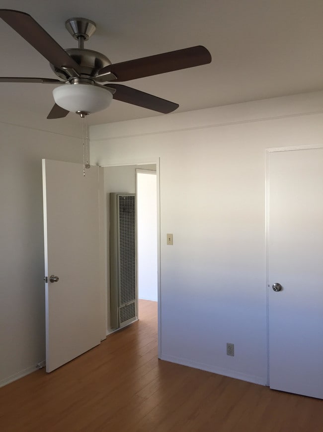Bedroom - 3857 1/2 Midway Ave Unit 3857 1/2