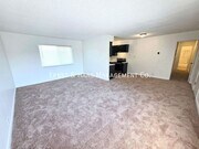 Photo - 240 E Burnett St Unit #05