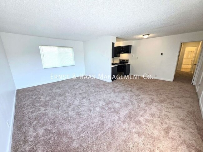 Photo - 240 E Burnett St Unit #05