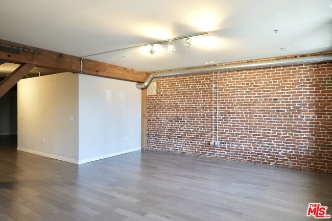 Photo - 527 Molino St Unit 307