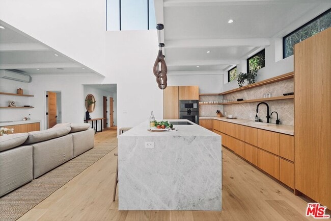 Photo - 31376 Broad Beach Rd