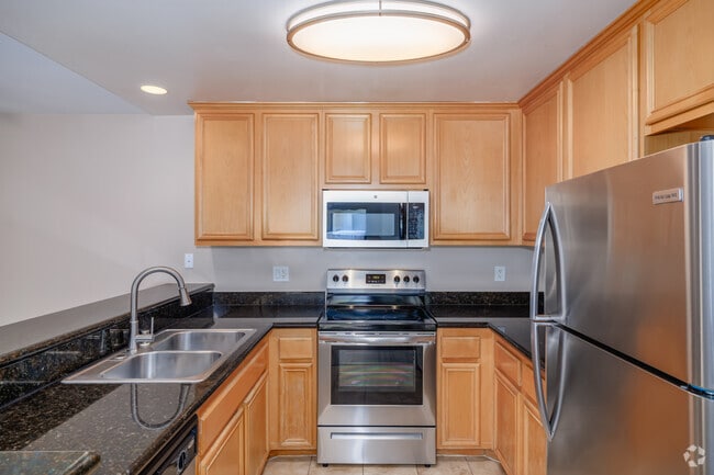 Building Photo - The Cove at Bear Valley