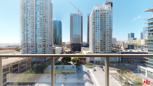 Building Photo - 1155 S Grand Ave Unit 1108