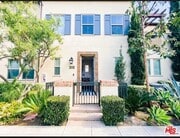 Photo - 450 E Santa Ana St
