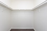 1BR, 1BA - 750SF - Walk-in Closet - ROBERTA Apartments
