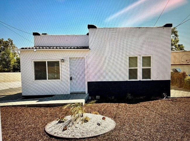 Photo - 1676 E La Cadena Dr Apartment Unit 3