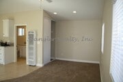 Photo - 422 N Clementine St