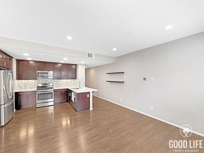 Photo - Beautiful 2BD/2.5 BA W/ A/C, Private Balcony, and Detached Garage in Kearny Mesa!
