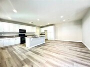 Photo - 5962 Silveira St