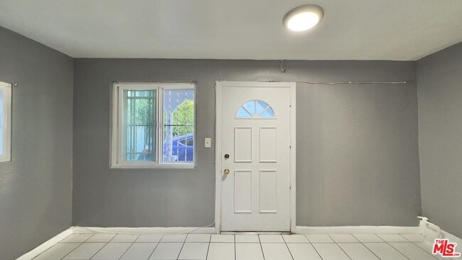 Photo - 4052 W 103rd St