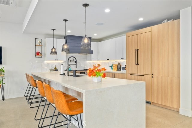 Photo - 502 E Balboa Blvd