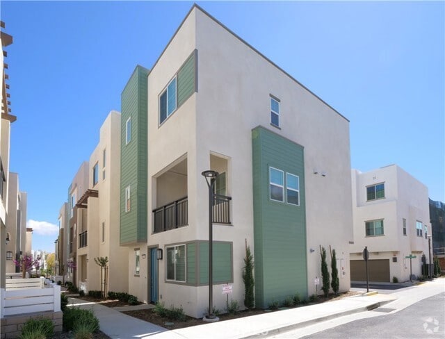 Building Photo - 1645 Hornet Dr Rental