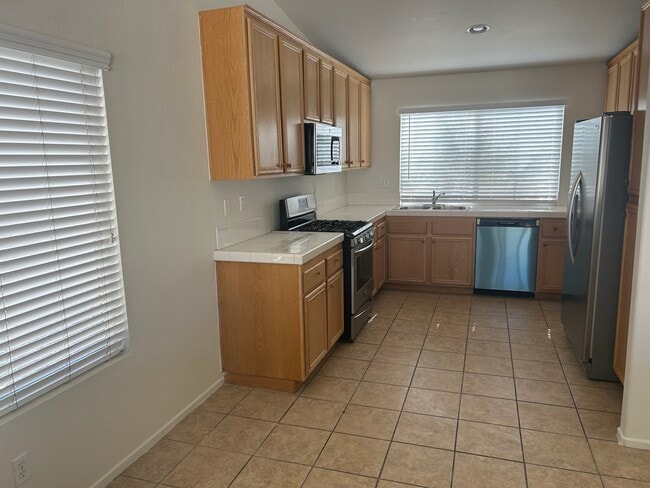 Photo - 13190 Cameron St