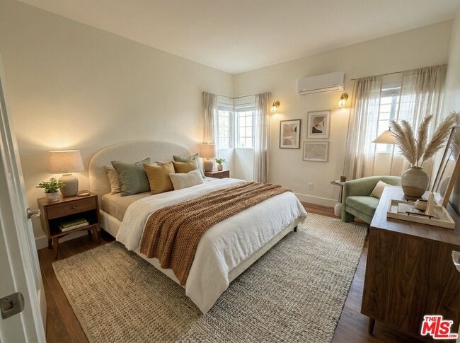 Photo - 1000 S Sherbourne Dr