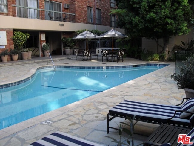 Photo - 1440 Veteran Ave Unit 254