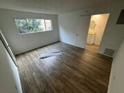 Photo - 1218 McClellan Dr