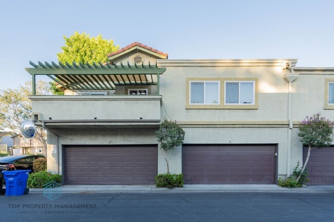 Photo - 2 Bed 2 Bath End Unit Townhouse with Amazing View in Rancho Cucamonga!