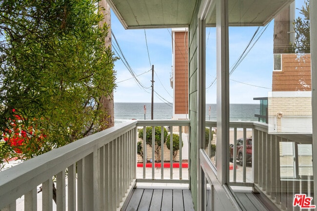 Photo - 115 44th St Condo