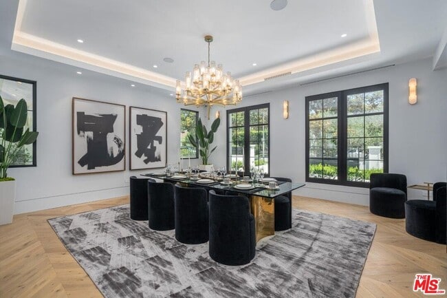 Photo - 525 N Camden Dr