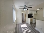 Photo - 6911 Woodley Ave