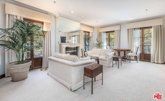 Photo - 425 N Maple Dr Unit 206